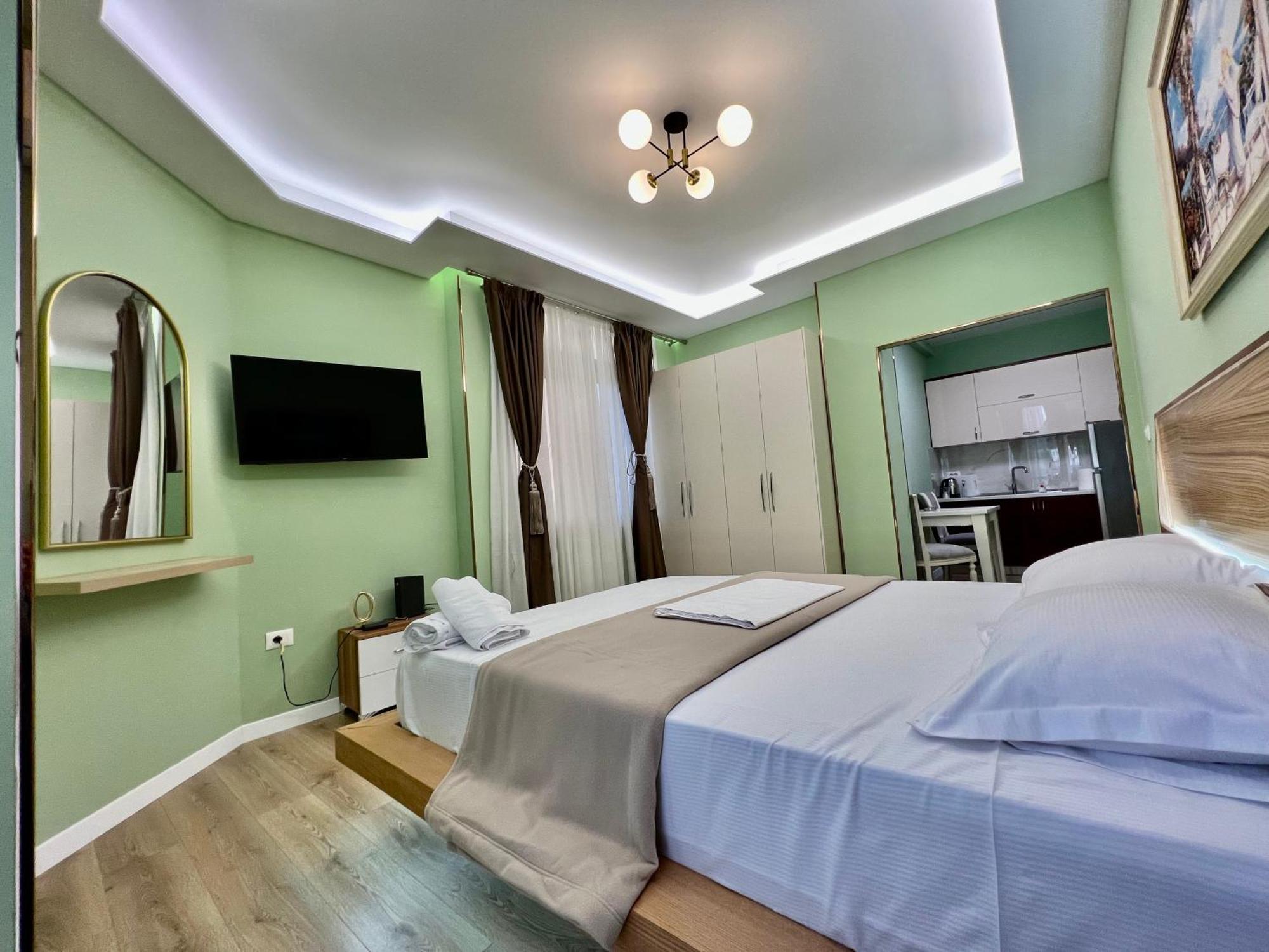 Spiranca Luxury Suites Tiran Oda fotoğraf
